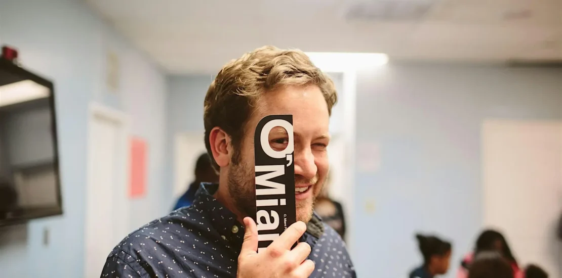 APR 2 | Florida Book Launch & Reading for "Self Portrait as the 'i' in Florida"